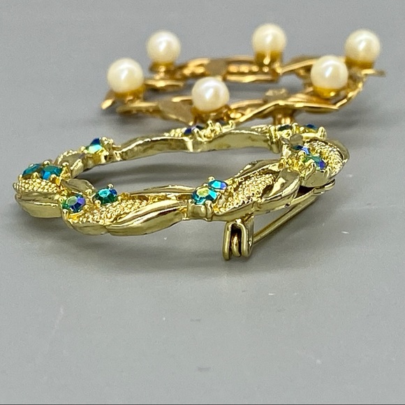 Vintage, Mid Century, Circle Brooch Pair AB & Pearls - Picture 3 of 16